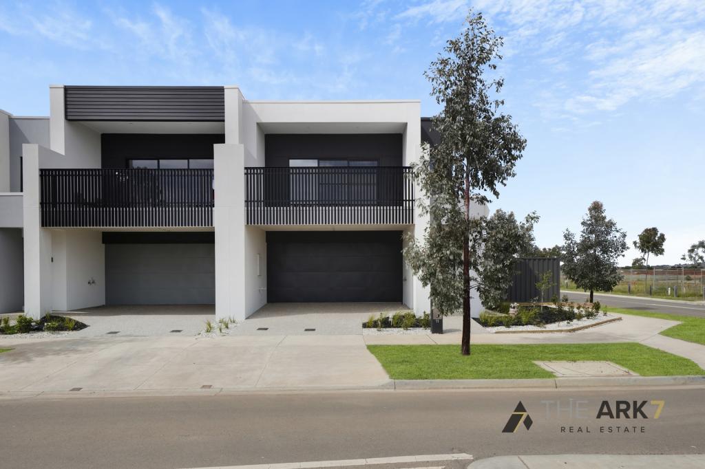 11 Drumchapel Cres, Strathtulloh, VIC 3338