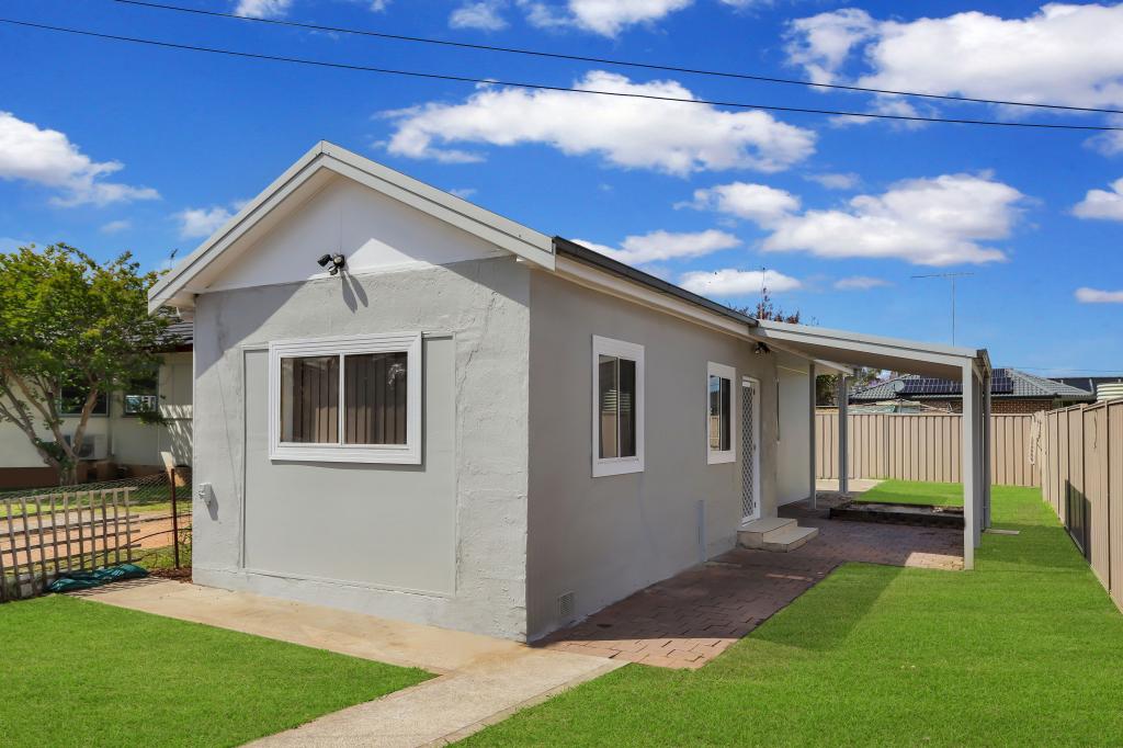 12A PLUMPTON RD, PLUMPTON, NSW 2761
