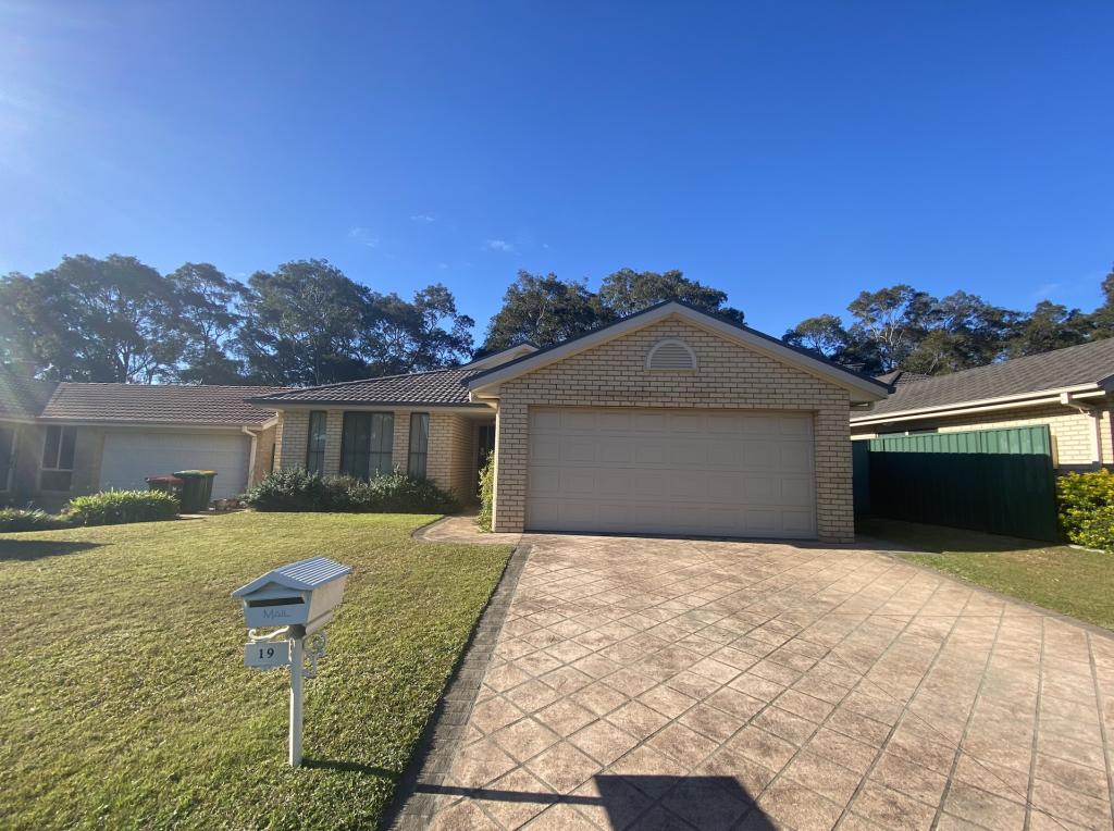 19 Peppercorn Cres, Fletcher, NSW 2287