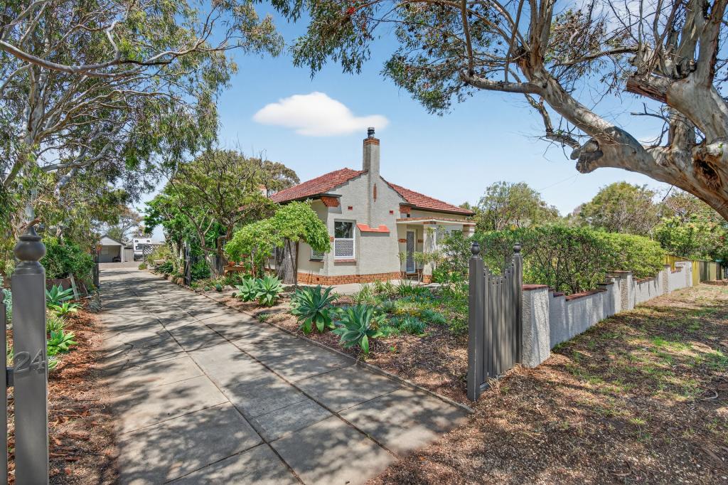 24 Surrey Ave, Victor Harbor, SA 5211
