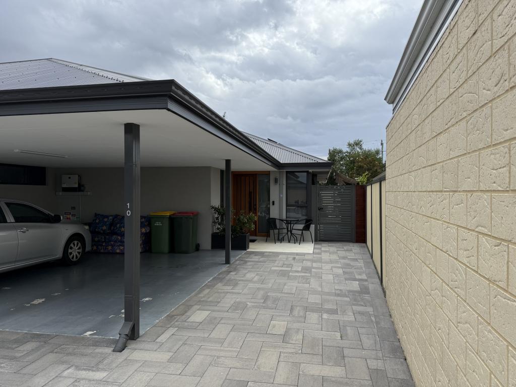 10 BAYOU CT, GEOGRAPHE, WA 6280