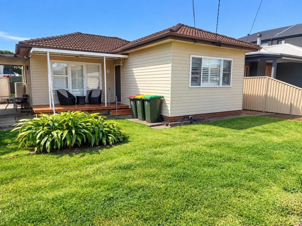 Contact agent for address, MERRYLANDS, NSW 2160