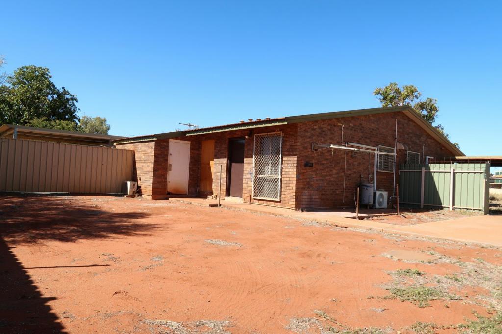 8c Chunking Cres, South Hedland, WA 6722