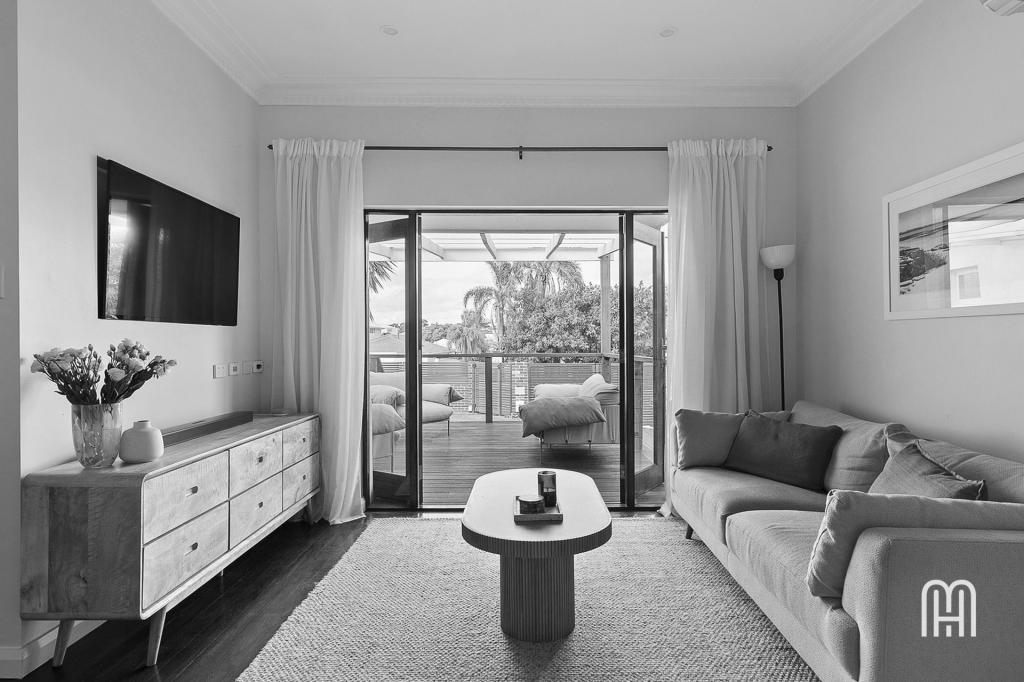 239 Huntriss Rd, Doubleview, WA 6018