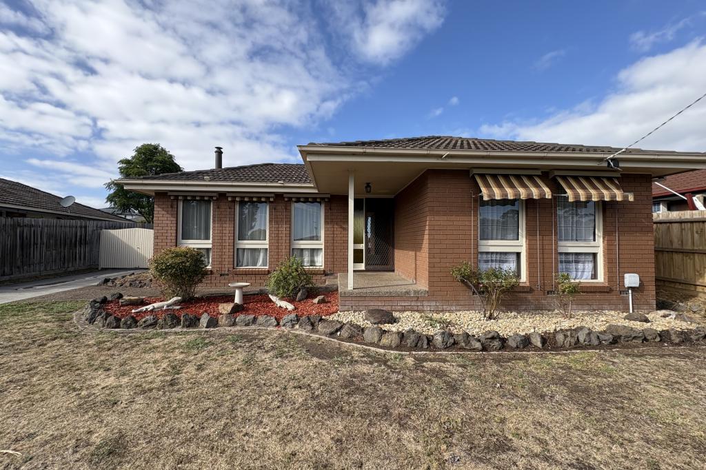 56 Wallace Rd, Cranbourne, VIC 3977