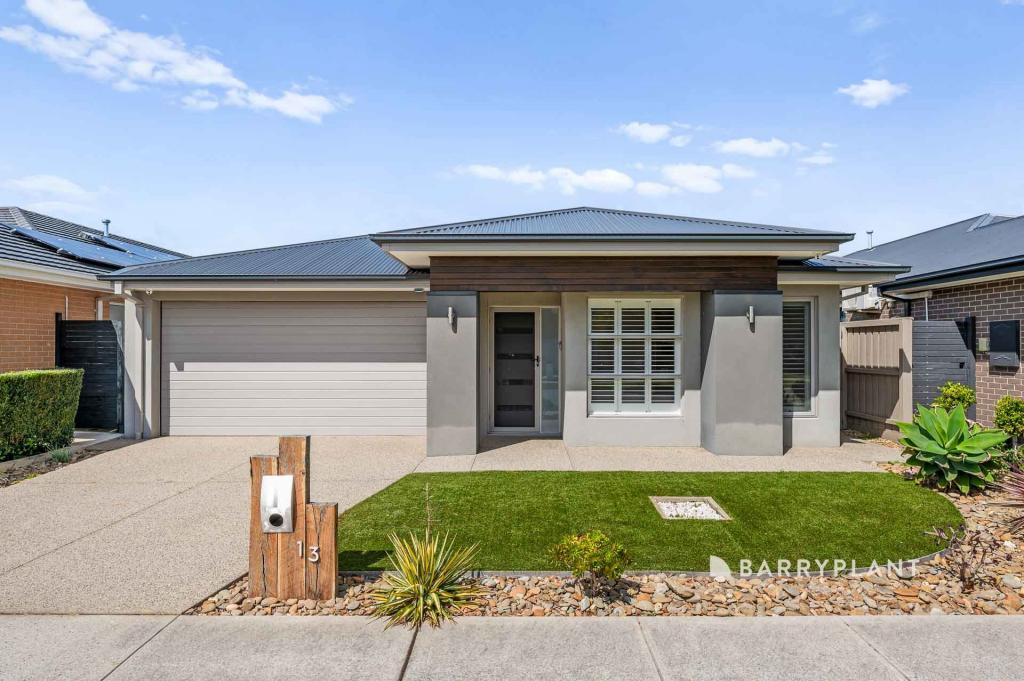 13 Leeson St, Officer South, VIC 3809