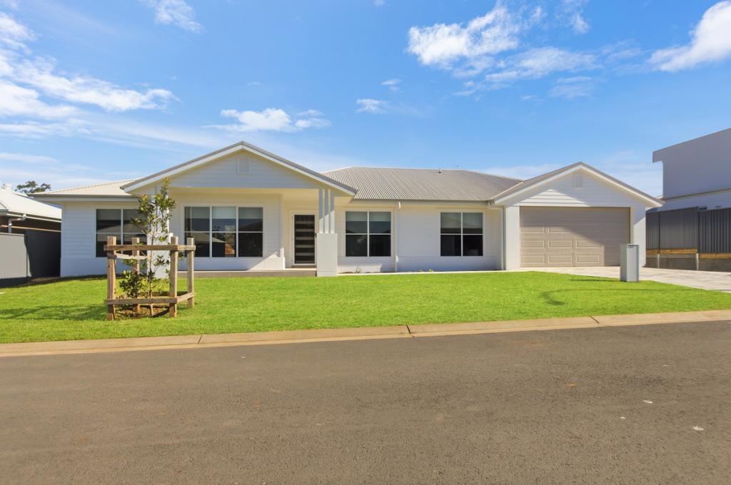 33a Riberry Rd, Thrumster, NSW 2444
