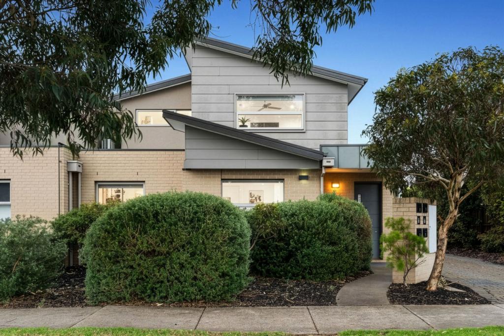 2/3 TALBOT ST, ALTONA MEADOWS, VIC 3028