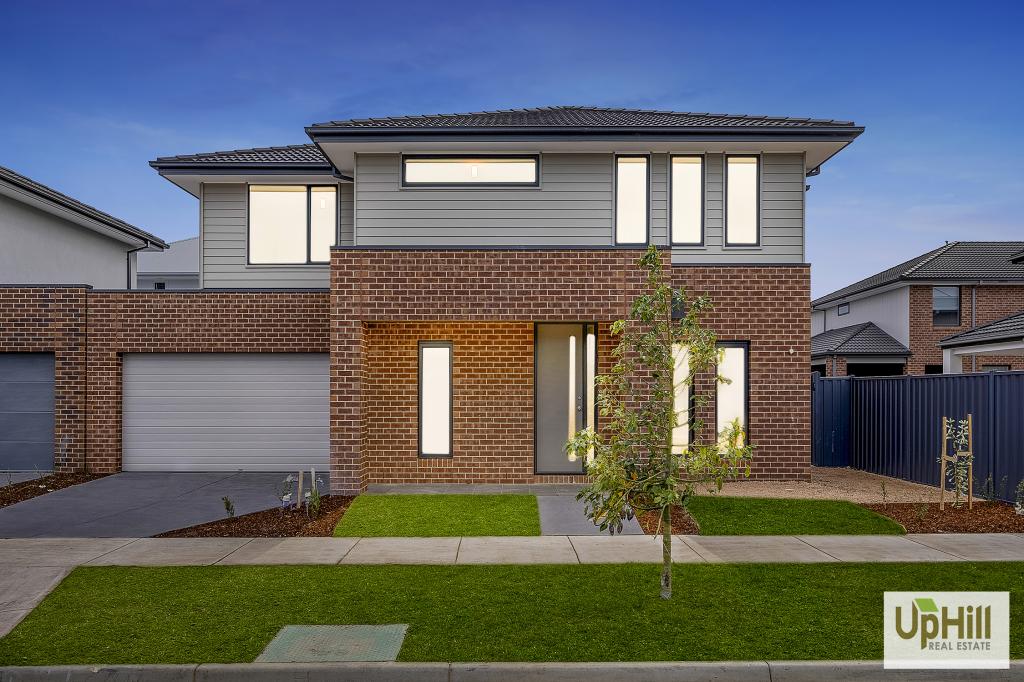 17 Clelland Way, Clyde North, VIC 3978