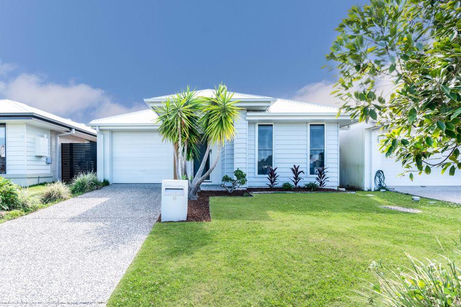 19 Adelaide Cct, Baringa, QLD 4551