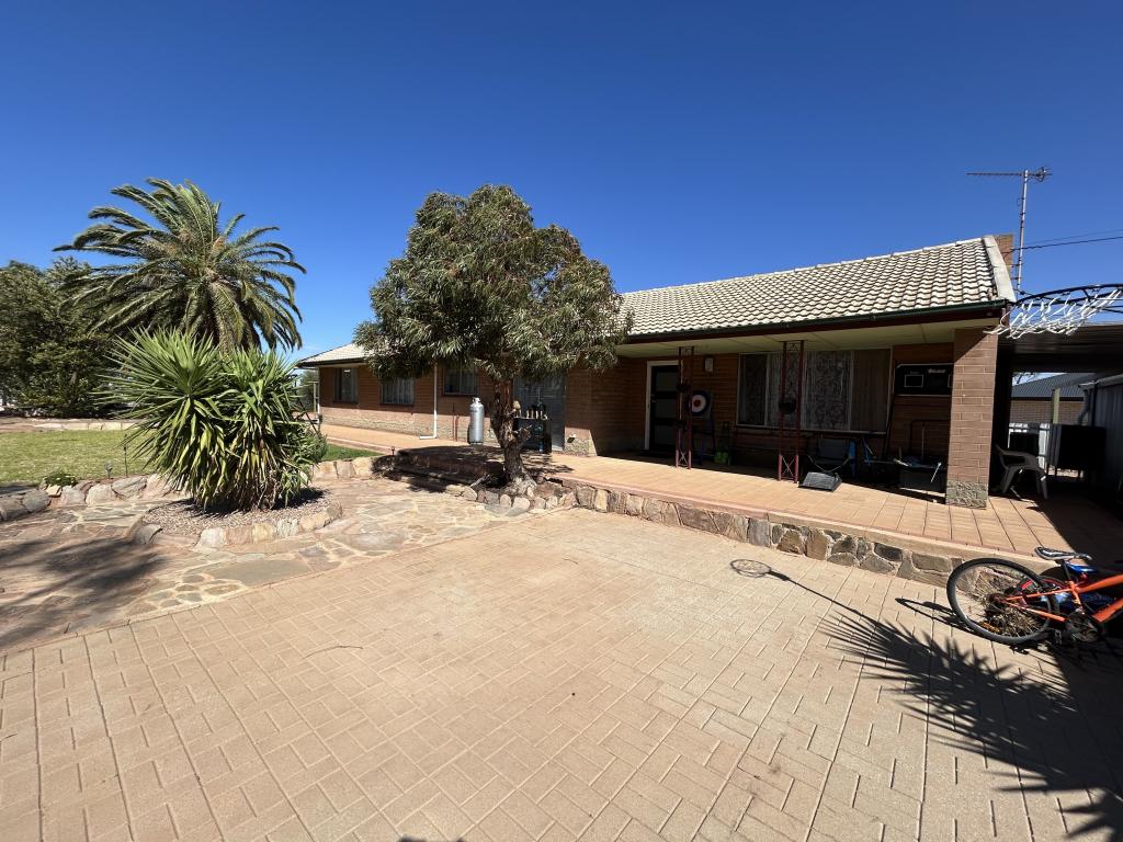 11 Engelsman Rd, Stirling North, SA 5710