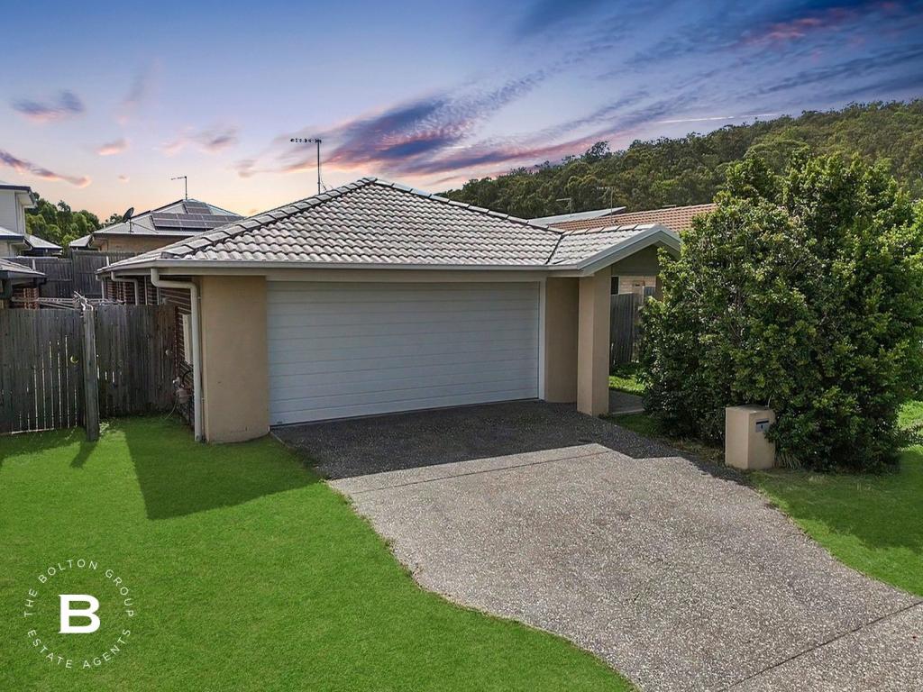 9 Larcom Cres, Redbank Plains, QLD 4301