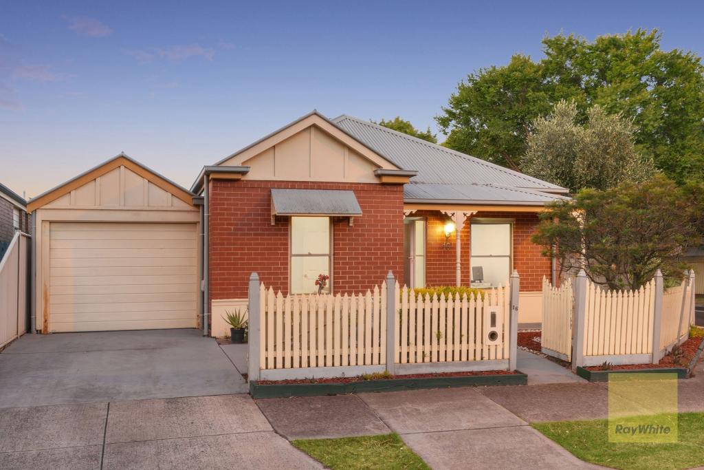 16 Squires Ct, Caroline Springs, VIC 3023