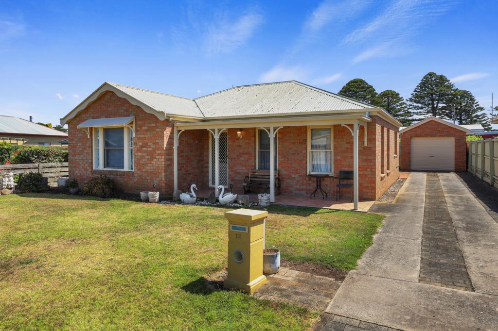 12 Paton St, Port Fairy, VIC 3284