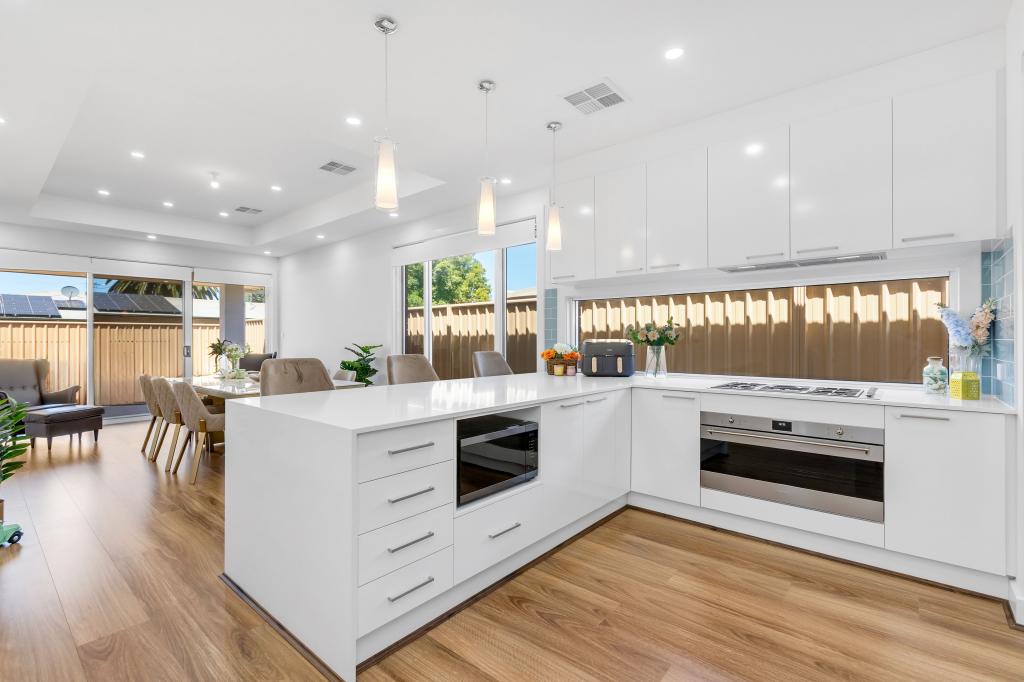 19 Roberts Cres, Smithfield Plains, SA 5114