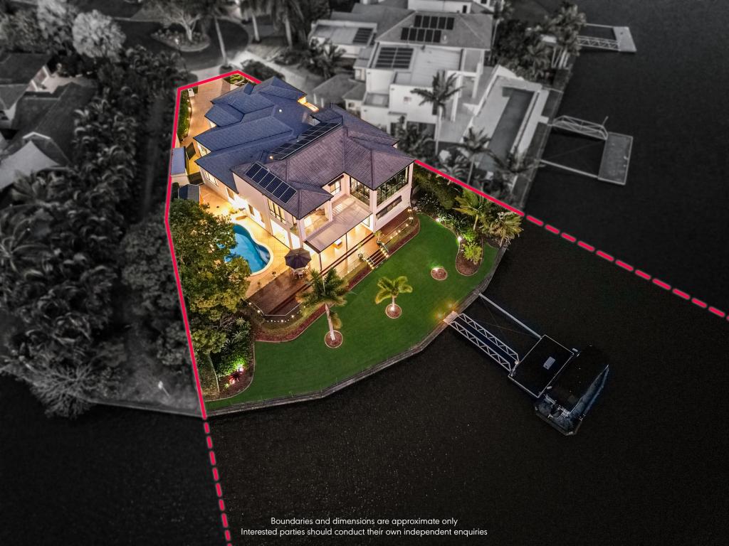 2122 Fernlea Cl, Hope Island, QLD 4212