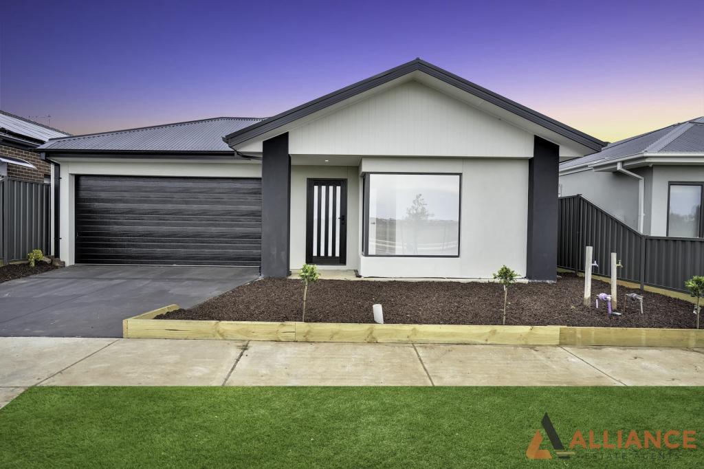 56 Communal Rd, Wyndham Vale, VIC 3024