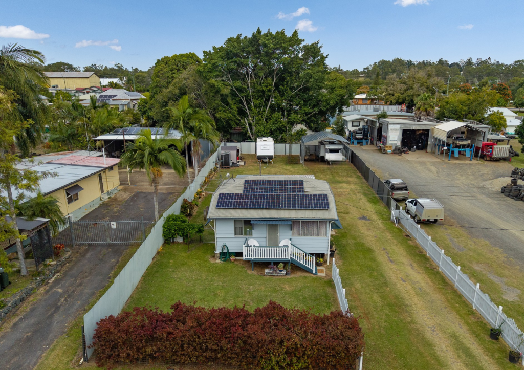 15 Elliott St, Gin Gin, QLD 4671