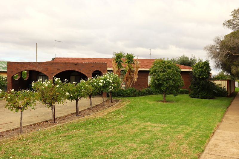 120 Wellington St, Deniliquin, NSW 2710