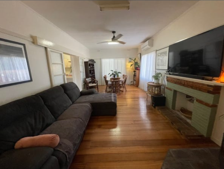 27 Brook St, Woomelang, VIC 3485