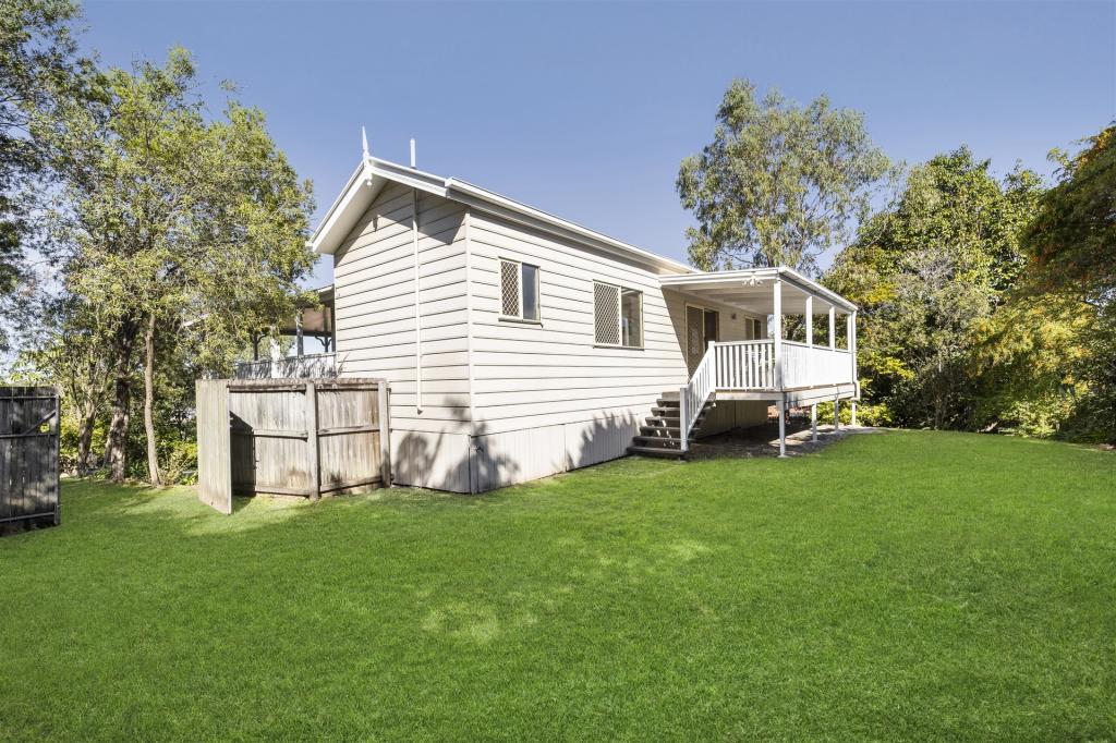 9 Valencia Ct, Eatons Hill, QLD 4037