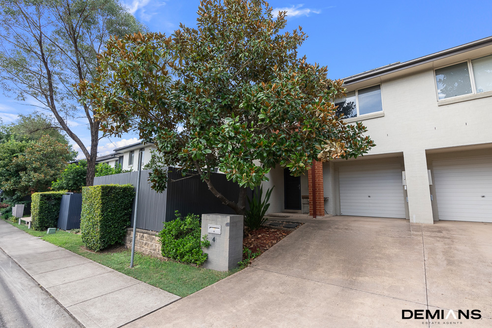 4 Wenton Rd, Holsworthy, NSW 2173