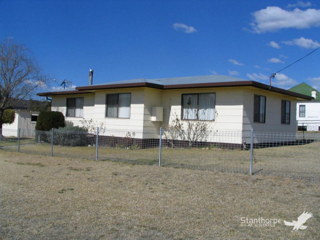 35 Callandoon St, Wallangarra, QLD 4383