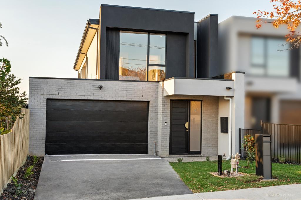 7 & 7a Hill View Pde, Templestowe Lower, VIC 3107