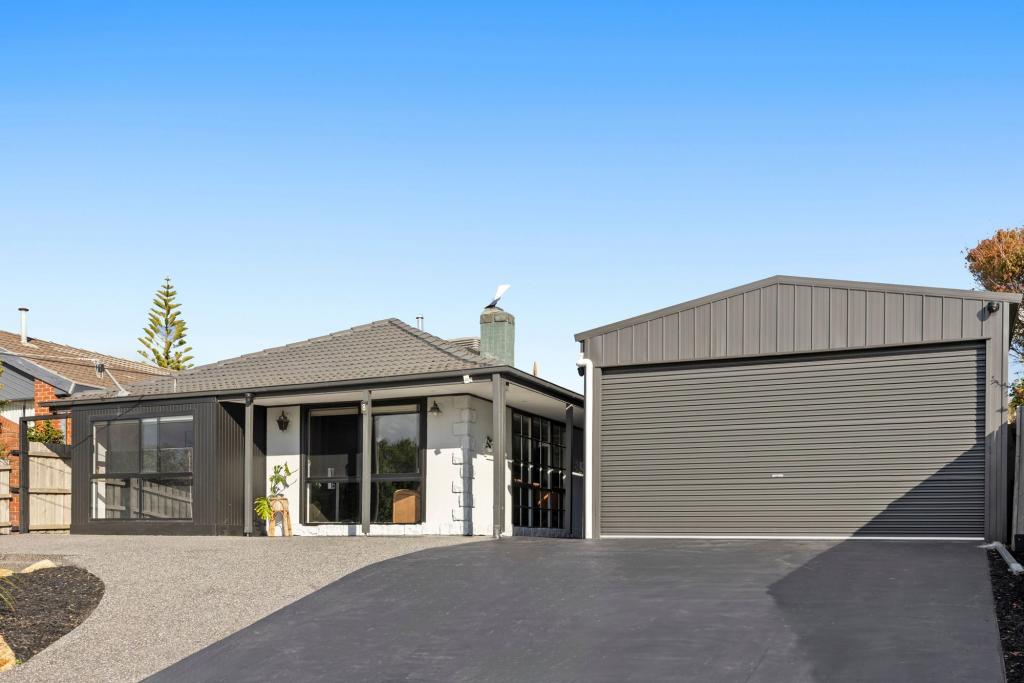 8 Charlotte Ct, Frankston South, VIC 3199