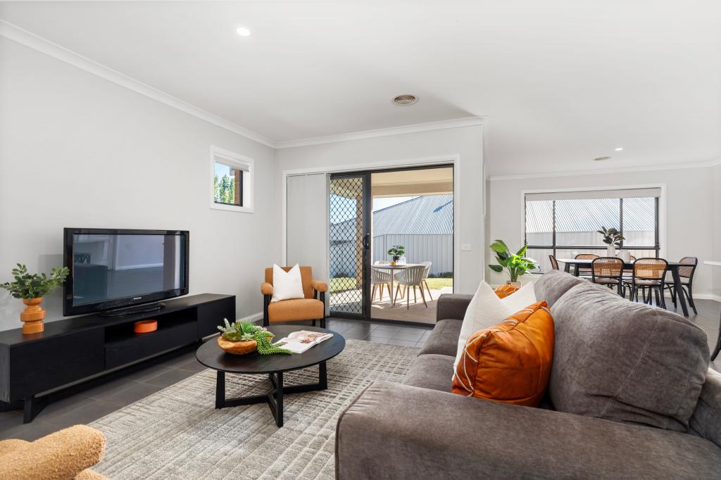 33 Forest Dr, Thurgoona, NSW 2640