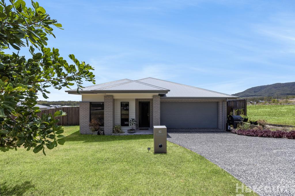 20 Burrawong Dr, South West Rocks, NSW 2431