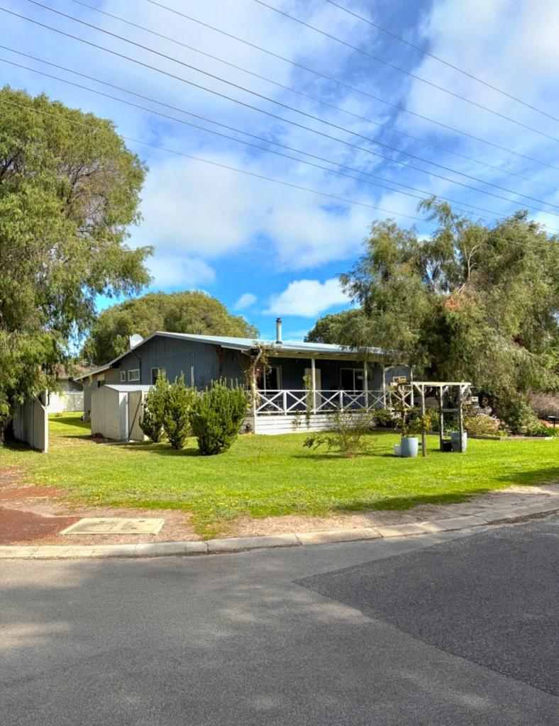 5 Barbara St, Bremer Bay, WA 6338