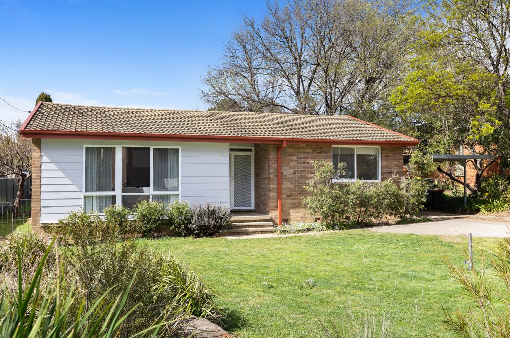 32 Green St, Narrabundah, ACT 2604