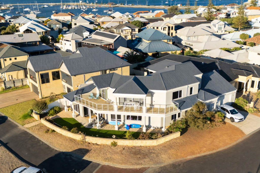 16 Baudin Tce, Bunbury, WA 6230