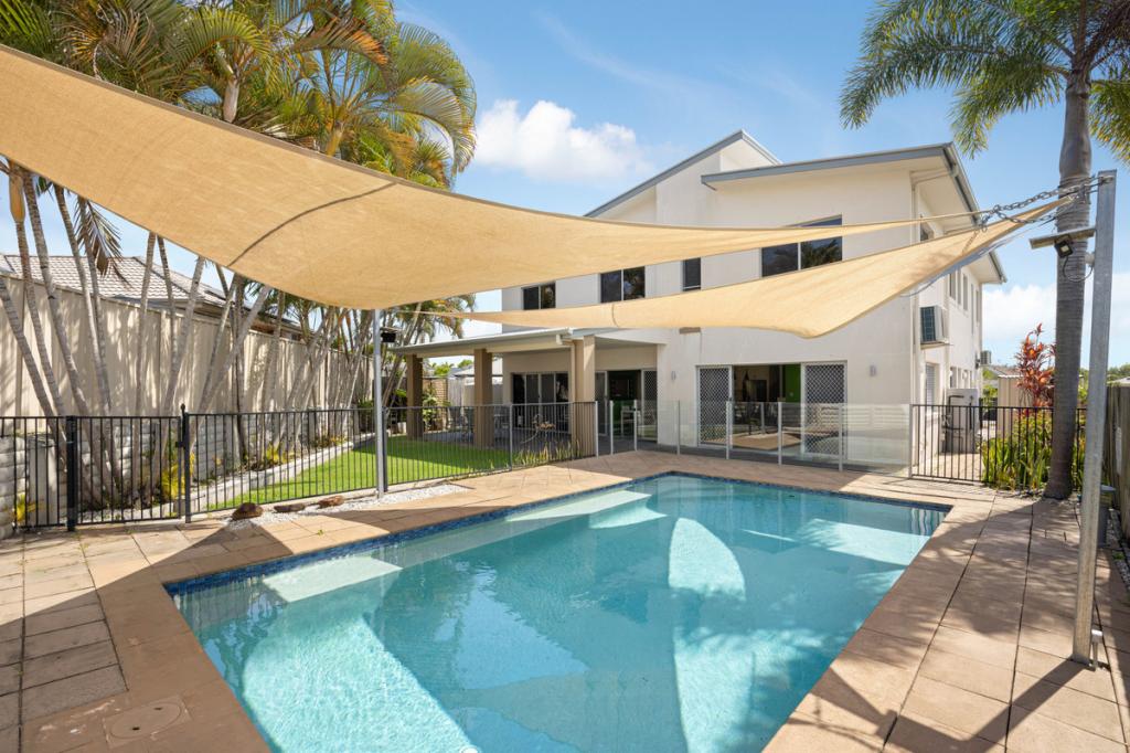 7 Hillview Cres, Little Mountain, QLD 4551