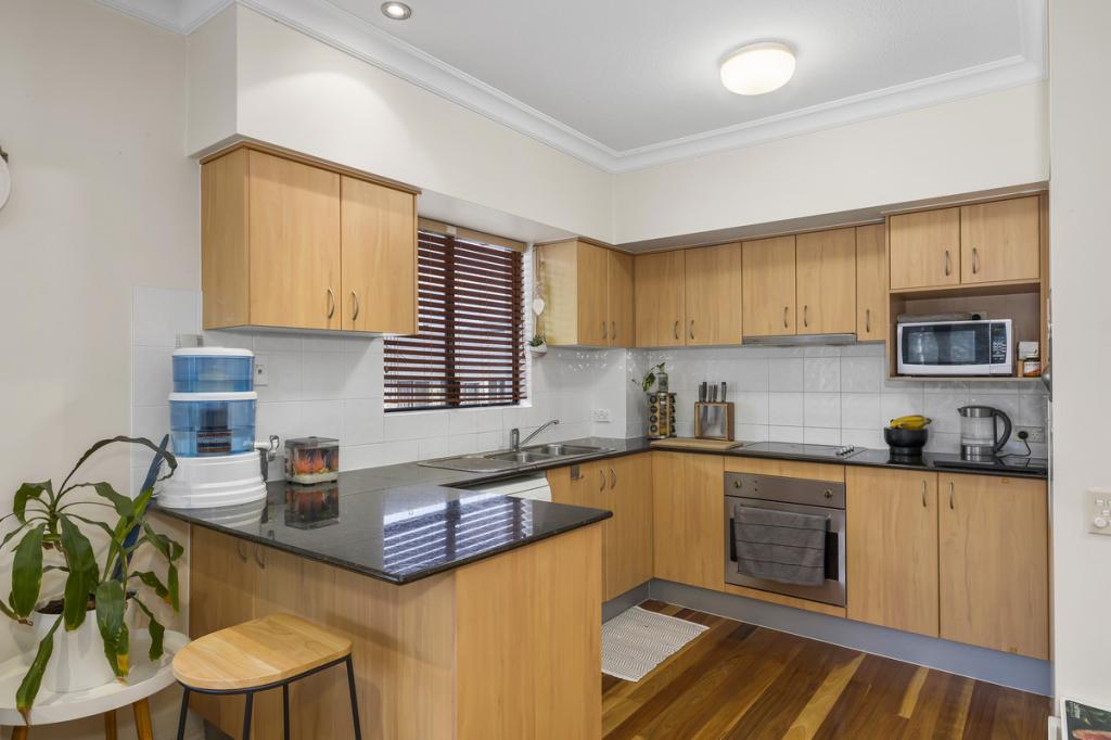 4/2008 Gold Coast Hwy, Miami, QLD 4220