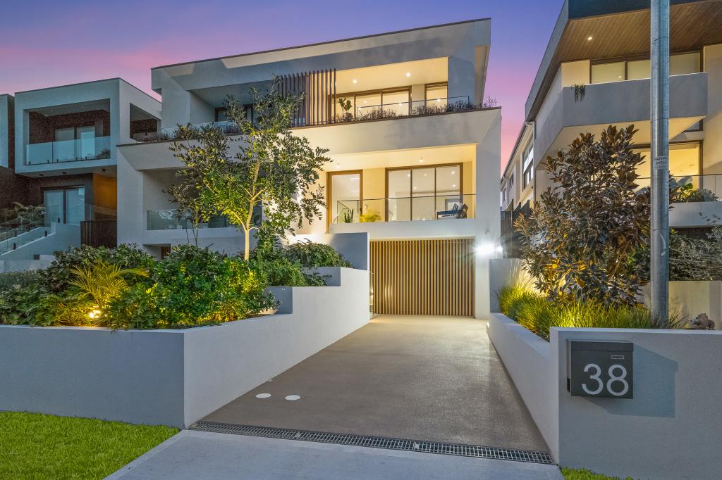 38 Whitfield Pde, Hurstville Grove, NSW 2220