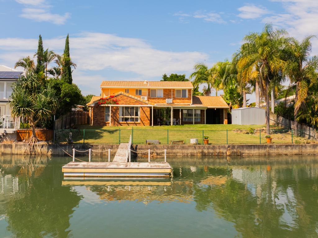8 Madeleine Ct, Newport, QLD 4020