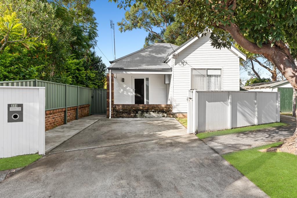 226 Blackwall Rd, Woy Woy, NSW 2256