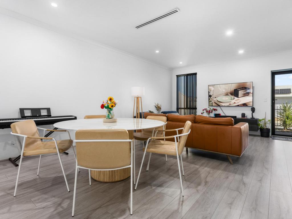 21 Observatory Ave, Aubin Grove, WA 6164