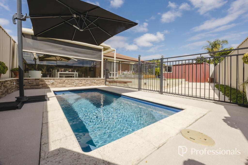 89 Ullinger Loop, Marangaroo, WA 6064