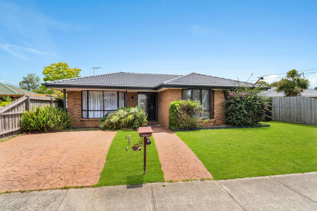 27 Currawong Dr, Carrum Downs, VIC 3201