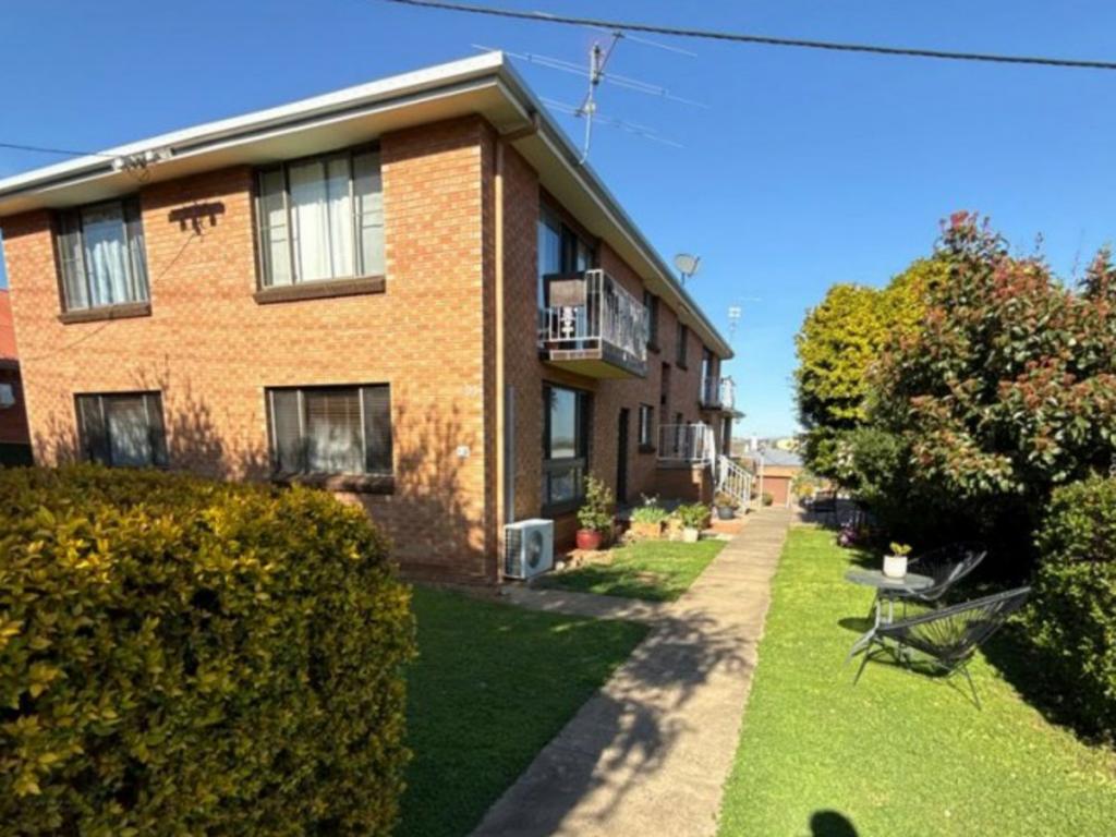 1/95 Upper St, East Tamworth, NSW 2340