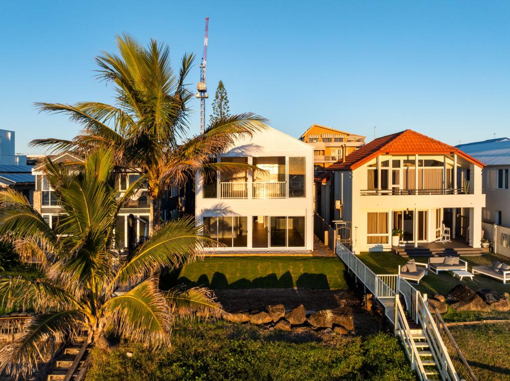 243 JEFFERSON LANE, PALM BEACH, QLD 4221
