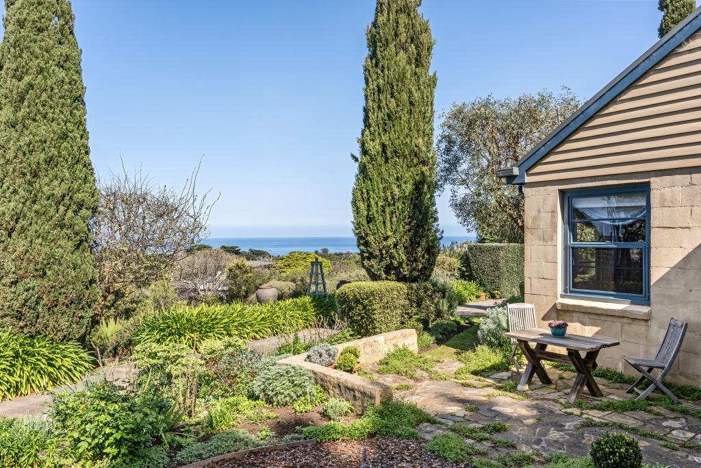 20 The Esplanade, Flinders, VIC 3929