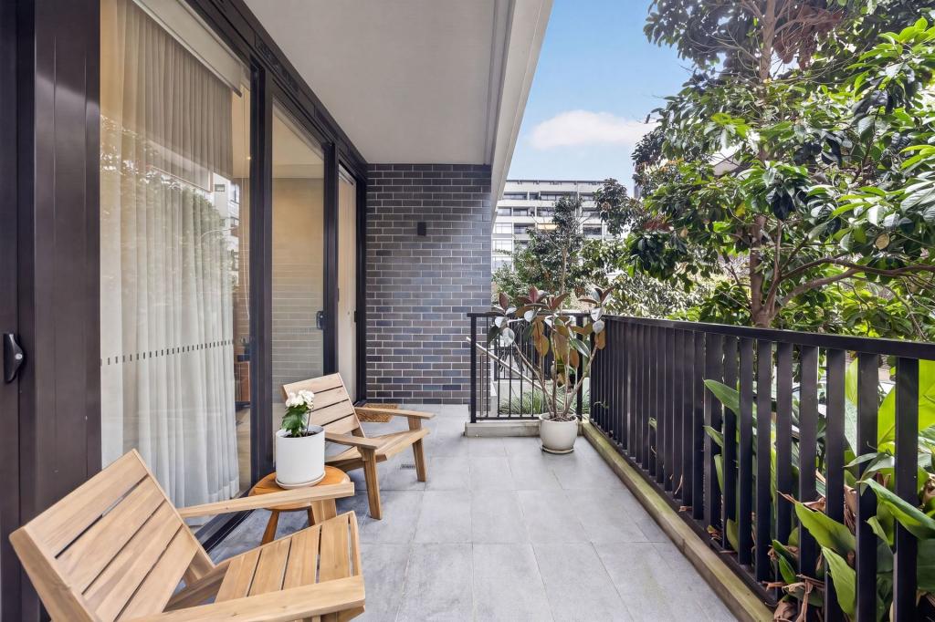 105/74 MACDONALD ST, ERSKINEVILLE, NSW 2043