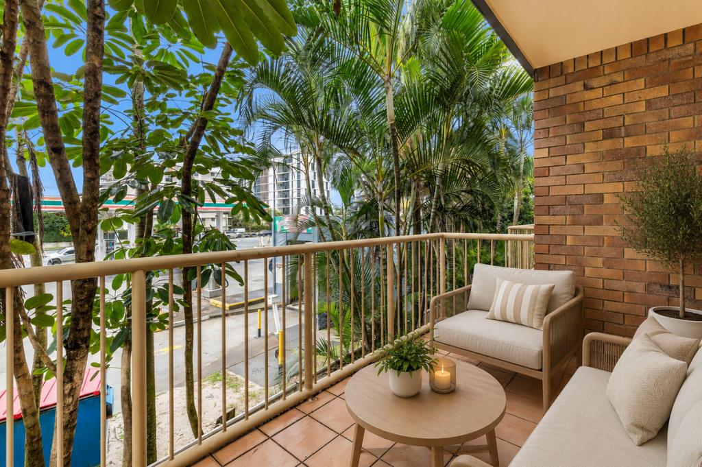 5/3 Eighth Ave, Palm Beach, QLD 4221