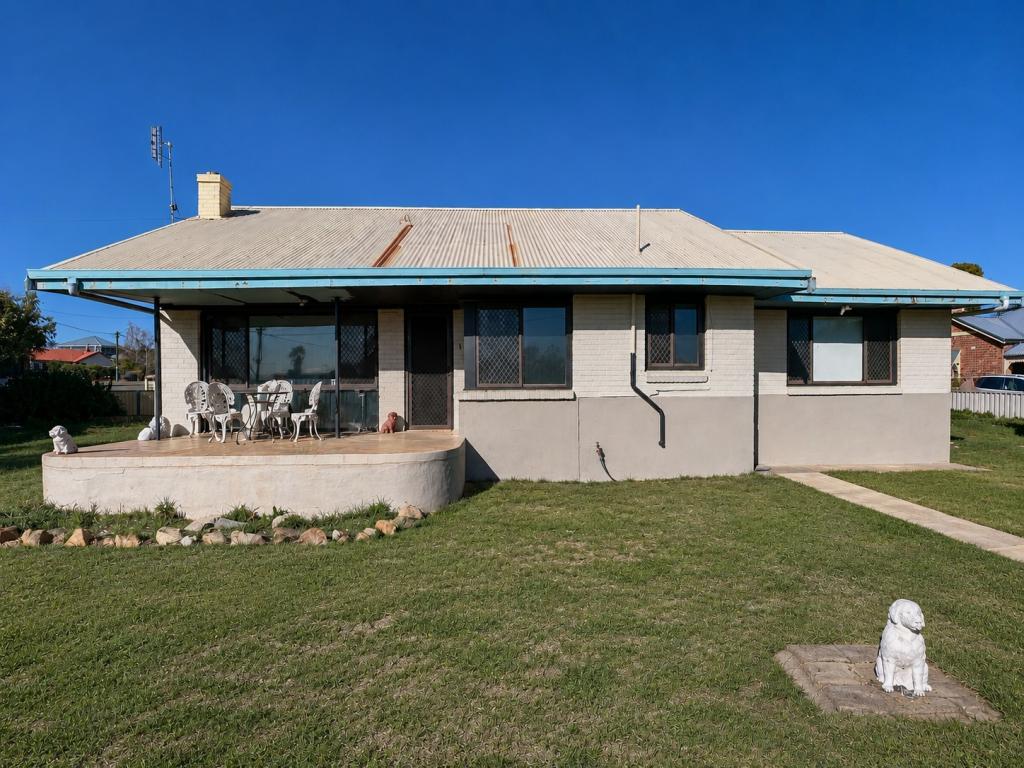 1 Havelock St, Narrogin, WA 6312