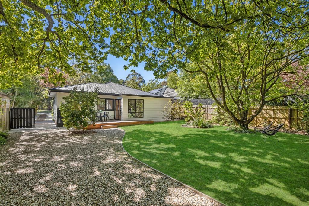 7 Old Lancefield Rd, Woodend, VIC 3442