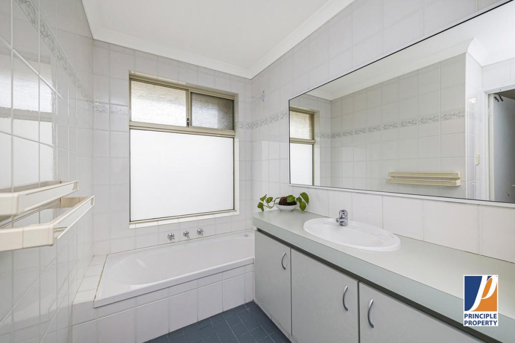13 Ensign Dr, Swan View, WA 6056